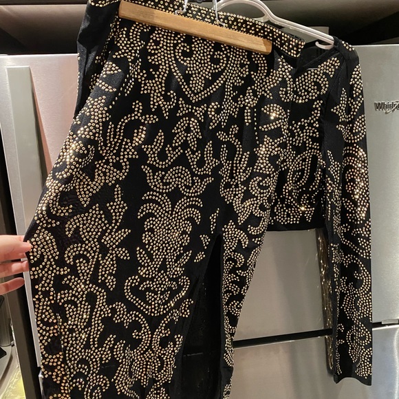 Two Piece Gold/Black Mesh Outfit - Picture 2 of 8